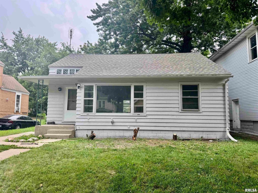 409 E THRUSH Avenue, Peoria, IL 61603