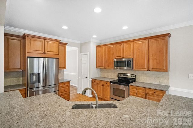 704 Deercross Lane, Waxhaw, NC 28173
