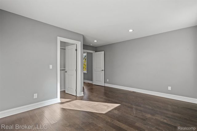 38165 Cherry Lane, Harrison Charter Township, MI 48045