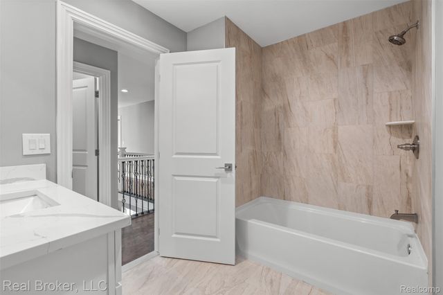 38165 Cherry Lane, Harrison Charter Township, MI 48045