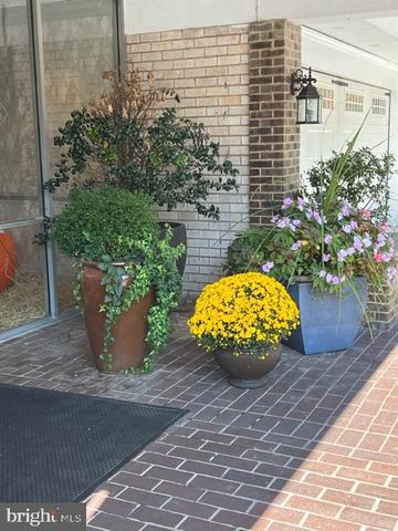 401 COOPER LANDING ROAD #207 PLAYA DEL SOL, Cherry Hill, NJ 08002