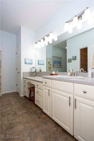 4201 Meadowcreek Lane, Copley, OH 44321