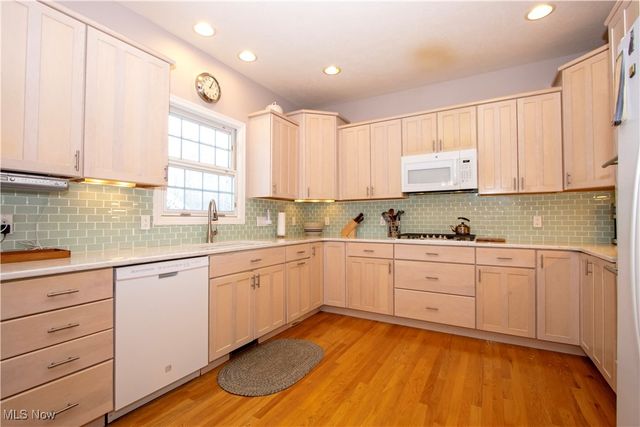 4201 Meadowcreek Lane, Copley, OH 44321