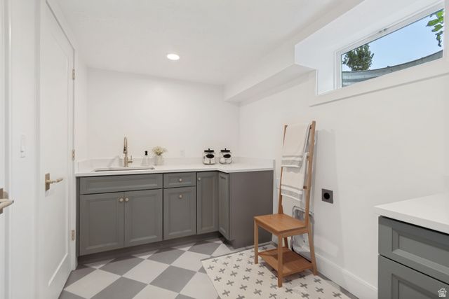 2625 E KENTUCKY AVE, Holladay, UT 84117