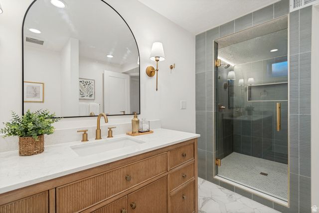 2625 E KENTUCKY AVE, Holladay, UT 84117
