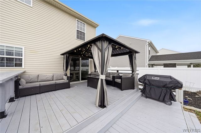 5779 Willow Creek Lane, Cambria, NY 14132