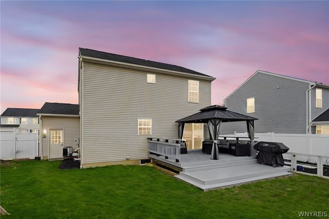 5779 Willow Creek Lane, Cambria, NY 14132