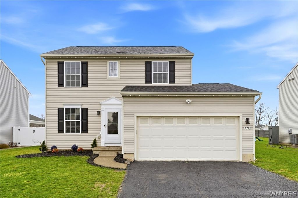 5779 Willow Creek Lane, Cambria, NY 14132