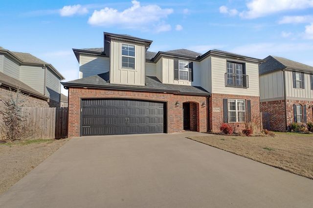 1319 Park Street, Lowell, AR 72745