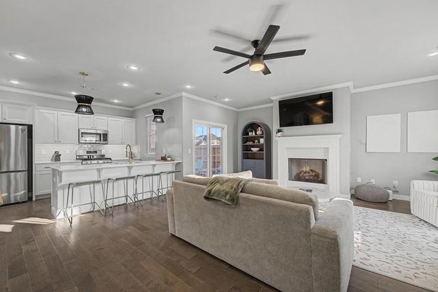 1319 Park Street, Lowell, AR 72745