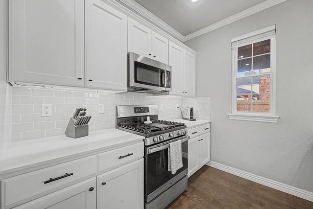 1319 Park Street, Lowell, AR 72745