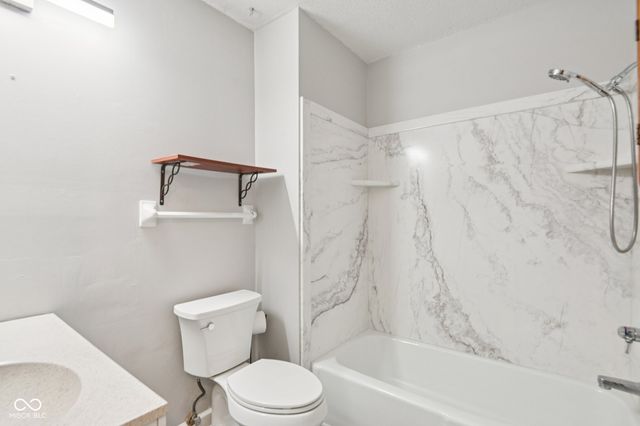 3029 San Jose Drive, Greenwood, IN 46143