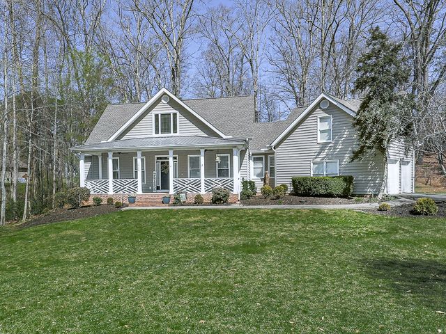1206 Garden Row, Dalton, GA 30721