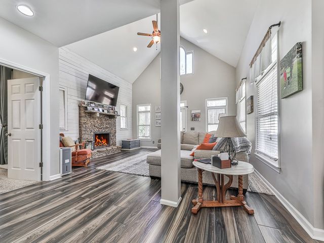1206 Garden Row, Dalton, GA 30721