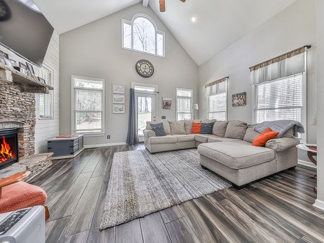 1206 Garden Row, Dalton, GA 30721