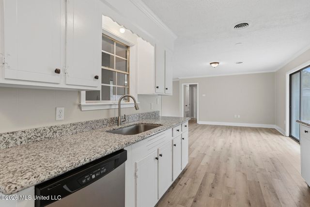 1501 Arlington Street, Clinton, MS 39056