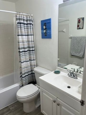5070 SANCTUARY Way E, West Palm Beach, FL 33417