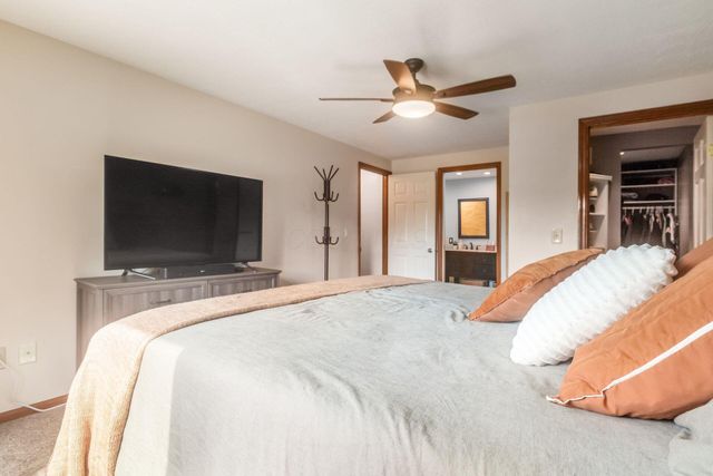 12980 Oakmere Drive, Pickerington, OH 43147