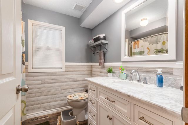 12980 Oakmere Drive, Pickerington, OH 43147