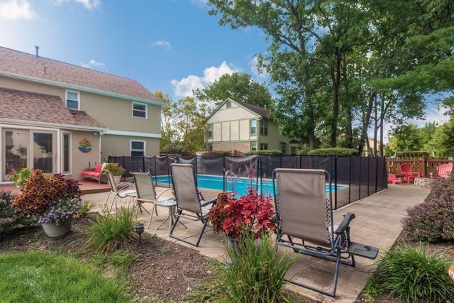 12980 Oakmere Drive, Pickerington, OH 43147