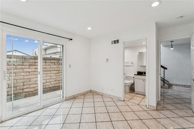 11390 Lampson 8, Garden Grove, CA 92840