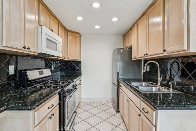 11390 Lampson 8, Garden Grove, CA 92840