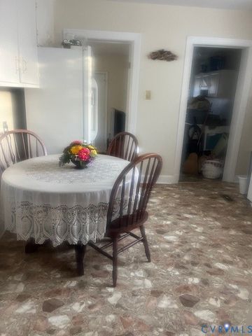 883 Chapmans Ford Rd, Greenville, VA 23847