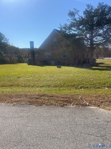 883 Chapmans Ford Rd, Greenville, VA 23847