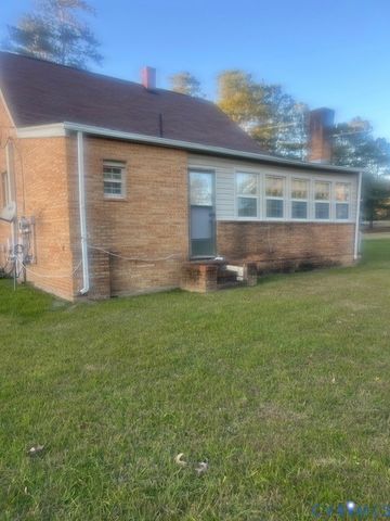 883 Chapmans Ford Rd, Greenville, VA 23847