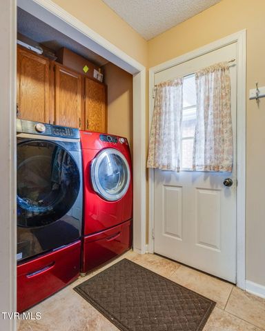 121 Pickens Court, Kingsport, TN 37663