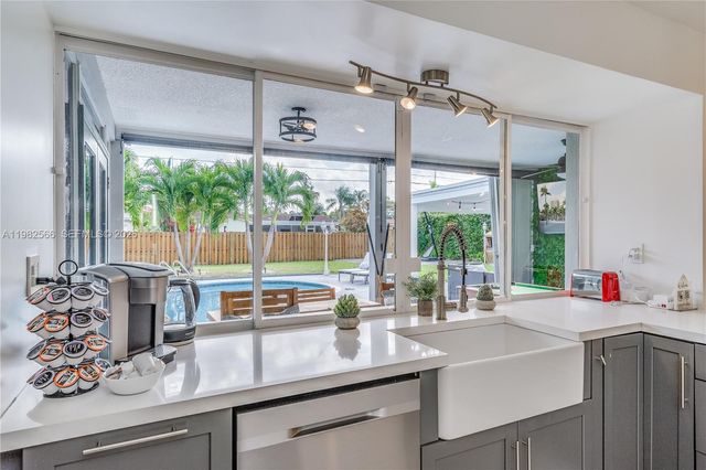 4212 Van Buren Street, Hollywood, FL 33021