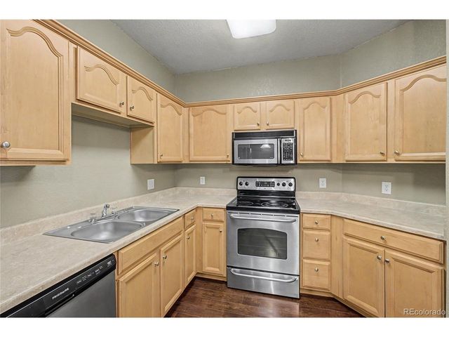 2133 Krisron Rd D-D203, Fort Collins, CO 80525