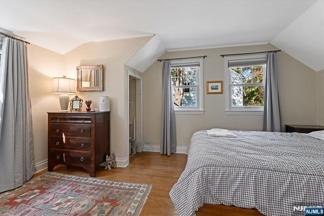 60 Oak Avenue, Tenafly, NJ 07670