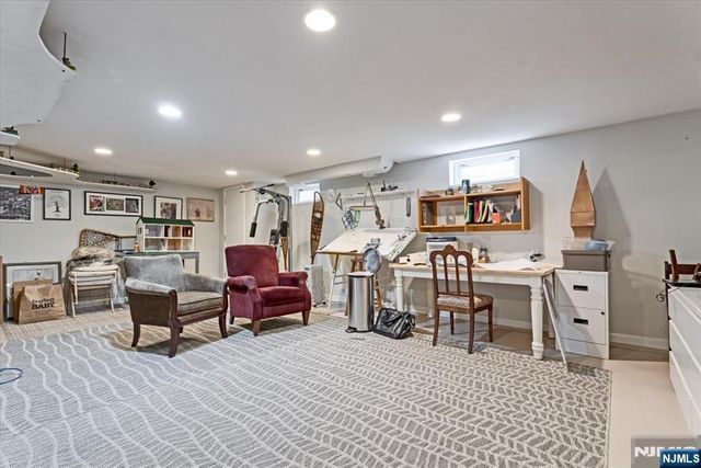 60 Oak Avenue, Tenafly, NJ 07670