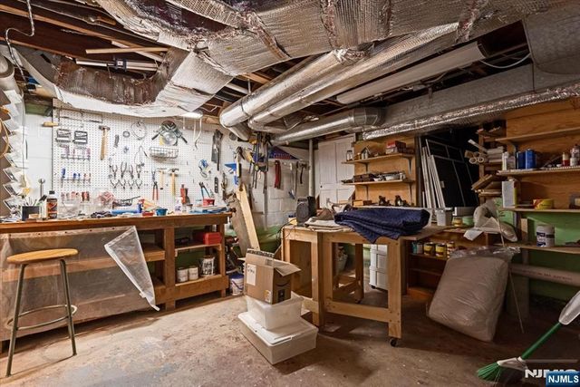 60 Oak Avenue, Tenafly, NJ 07670