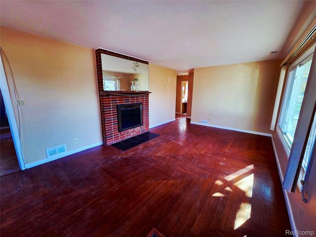 26354 Dale Court, Roseville, MI 48066