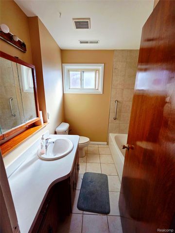 26354 Dale Court, Roseville, MI 48066