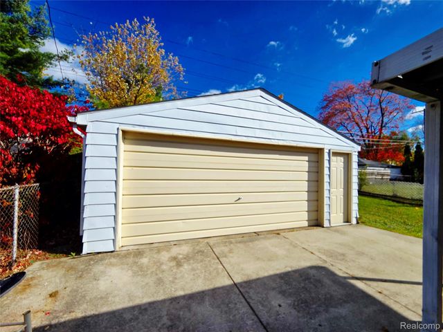 26354 Dale Court, Roseville, MI 48066