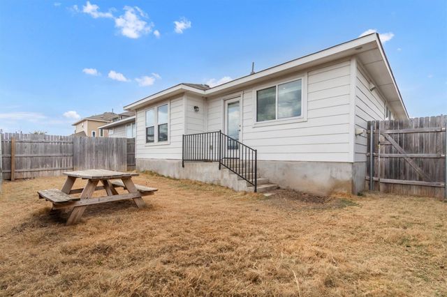 460 Delta CRST, Maxwell, TX 78656