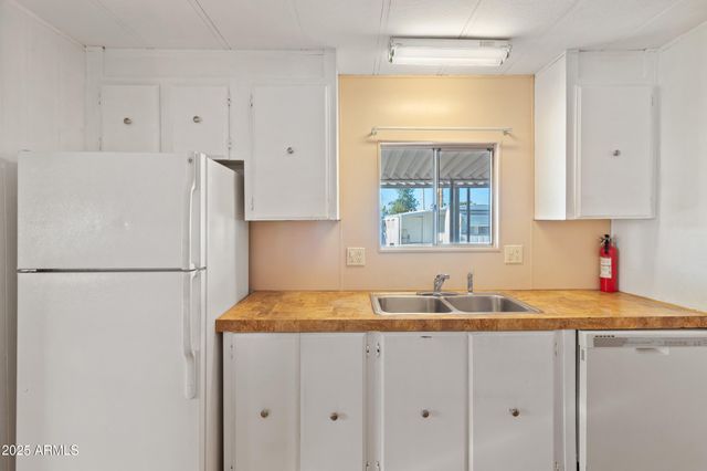 701 S DOBSON Road 225, Mesa, AZ 85202