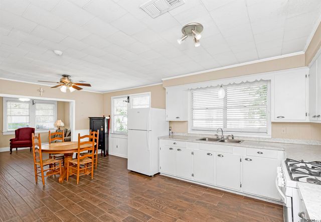 206 St Jude St, New Roads, LA 70760