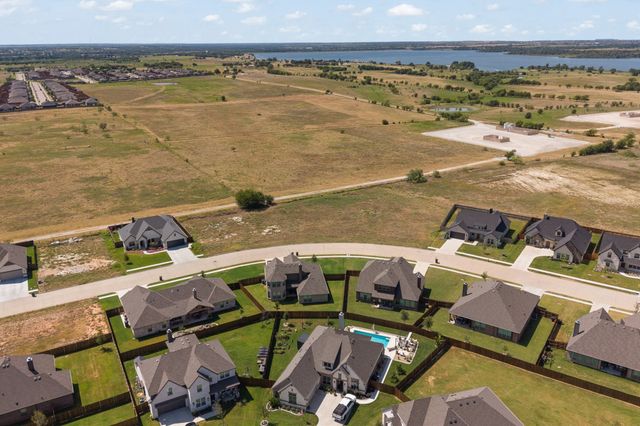 1823 Sudbury Drive, Cleburne, TX 76033