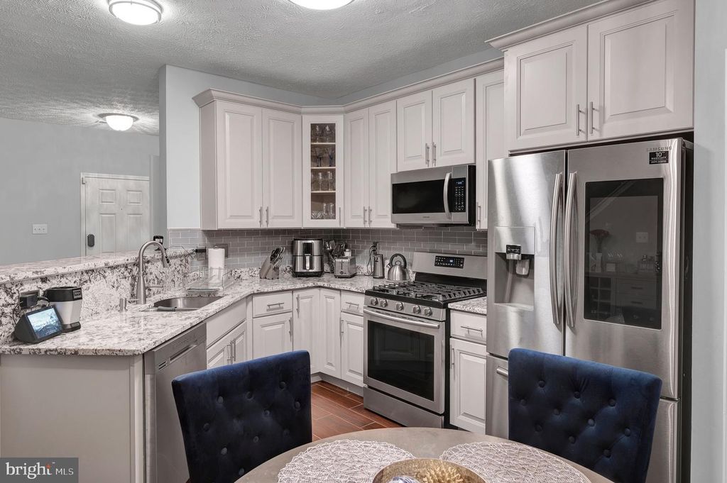 Image 9 of property listing at 3708 ELMCREST LN, Bowie, MD 20716