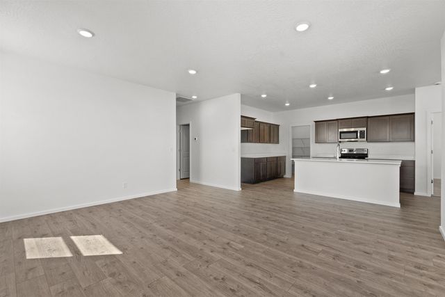 411 N ARCADIA Ave, Deer Park, WA 99006