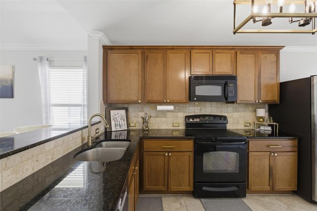 604 Mourning Dove LN, Leander, TX 78641