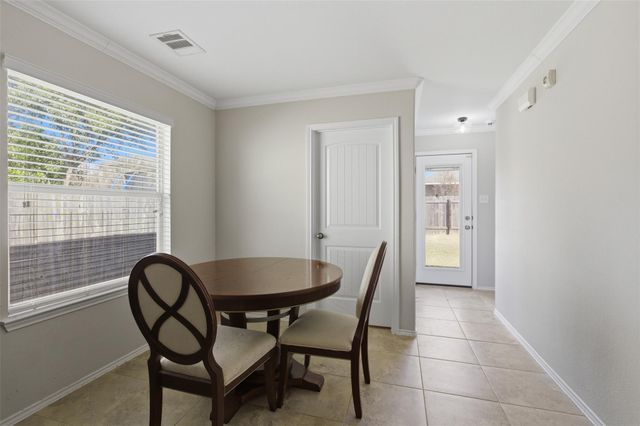 604 Mourning Dove LN, Leander, TX 78641