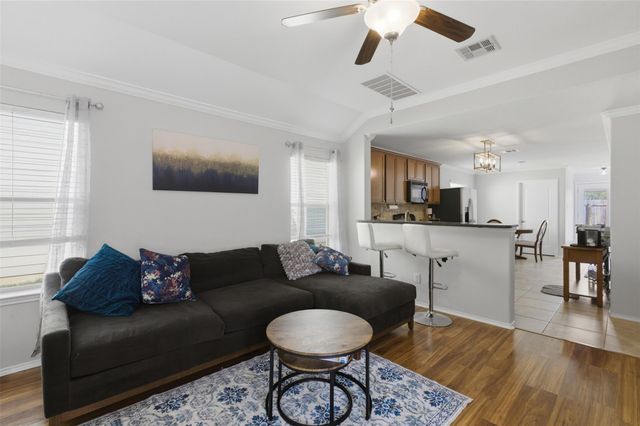 604 Mourning Dove LN, Leander, TX 78641