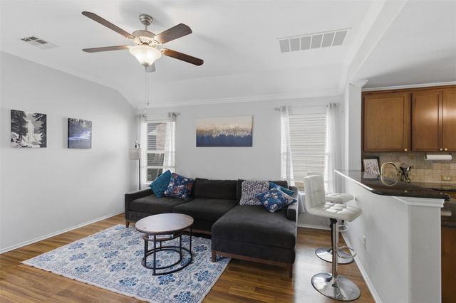 604 Mourning Dove LN, Leander, TX 78641