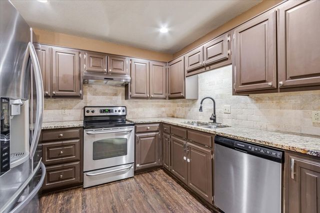 9508 Riviera Drive, Waco, TX 76712