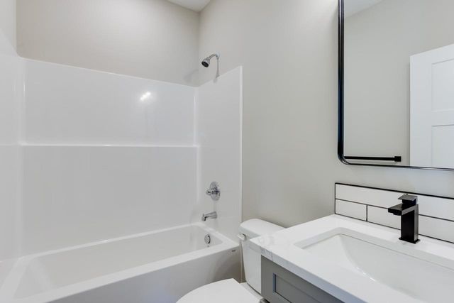 12005 W Cornelison St, Wichita, KS 67212